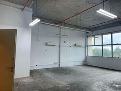 The Crescent @ Kallang (D13), Factory #573458411